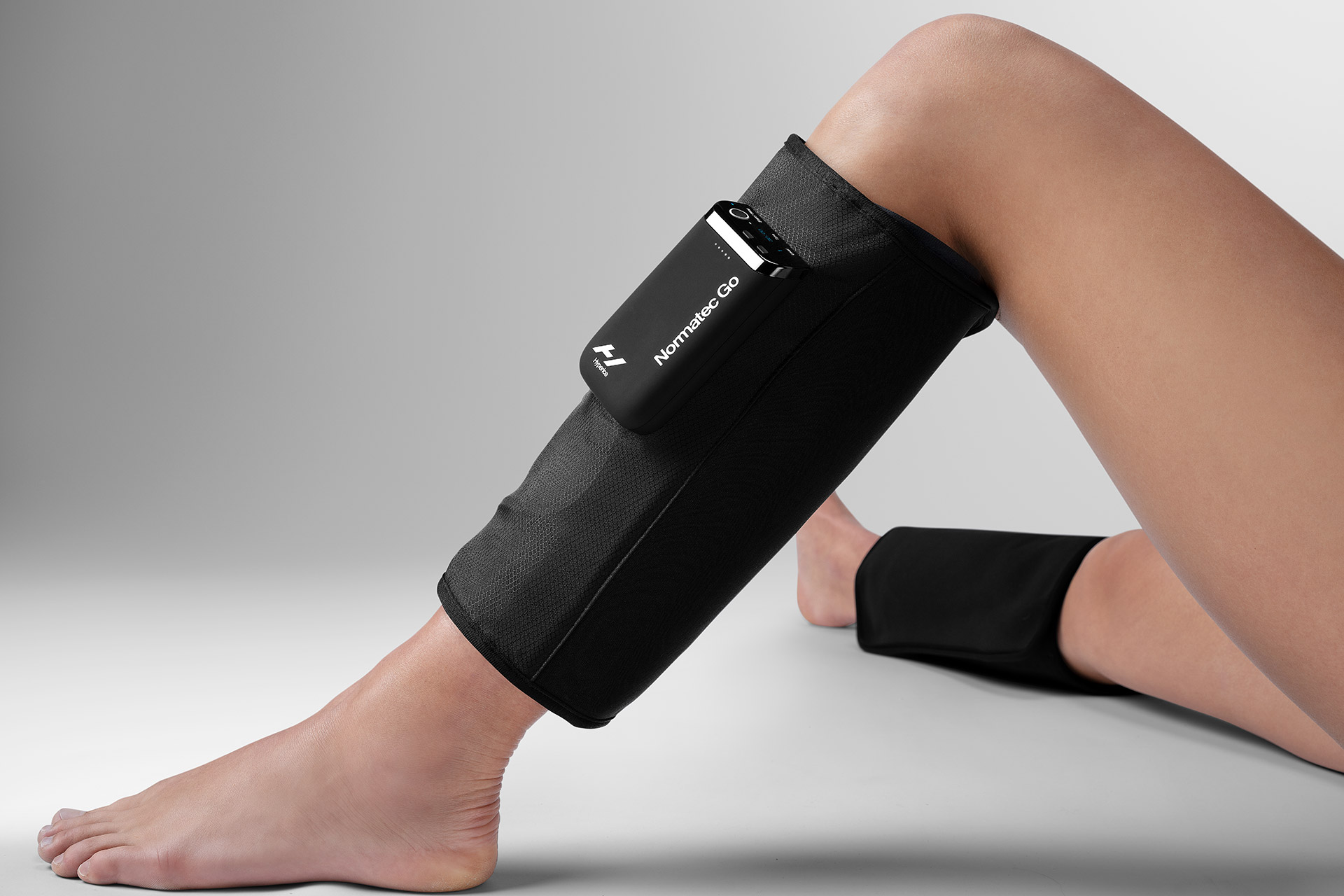 Hyperice Normatec Go &mdash; product photo