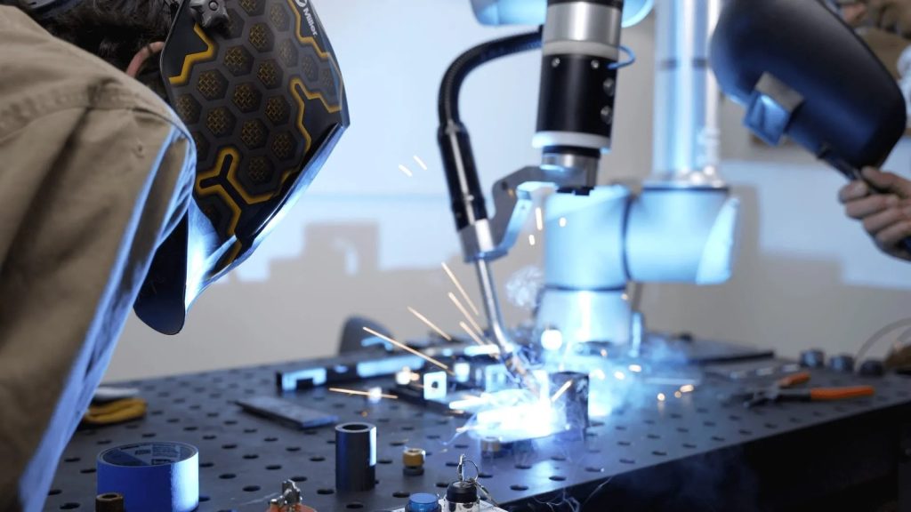 Hirebotics Cobot Welder