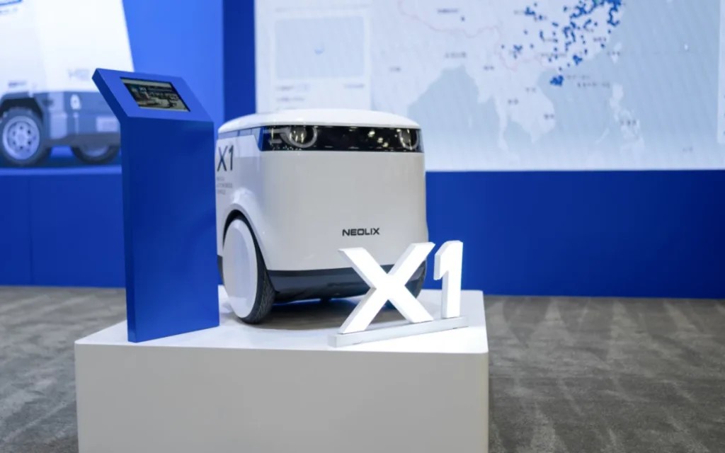 Neolix X1 autonomous delivery vehicle on display