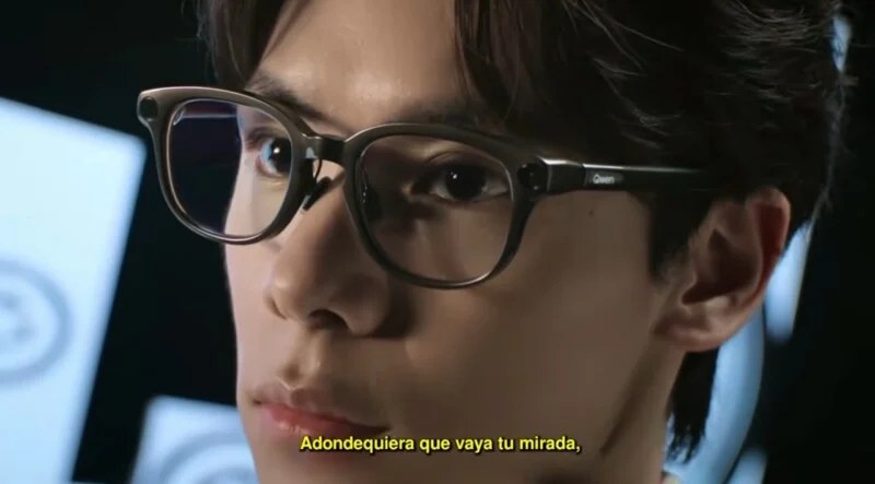 Person wearing Alibaba Qwen Glasses N1 smart glasses